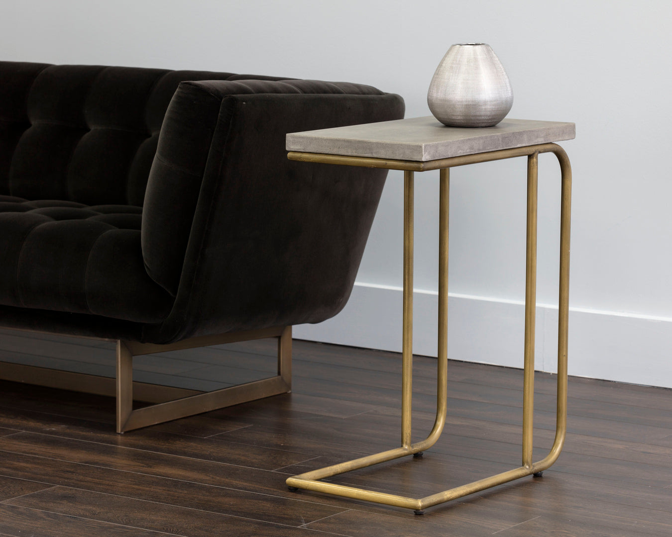 NAHLA LUCIUS END TABLE