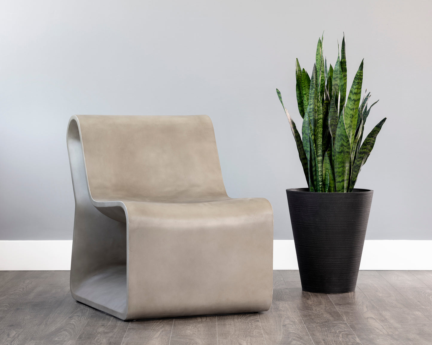 NAHLA ODYSSEY LOUNGE CHAIR - GREY