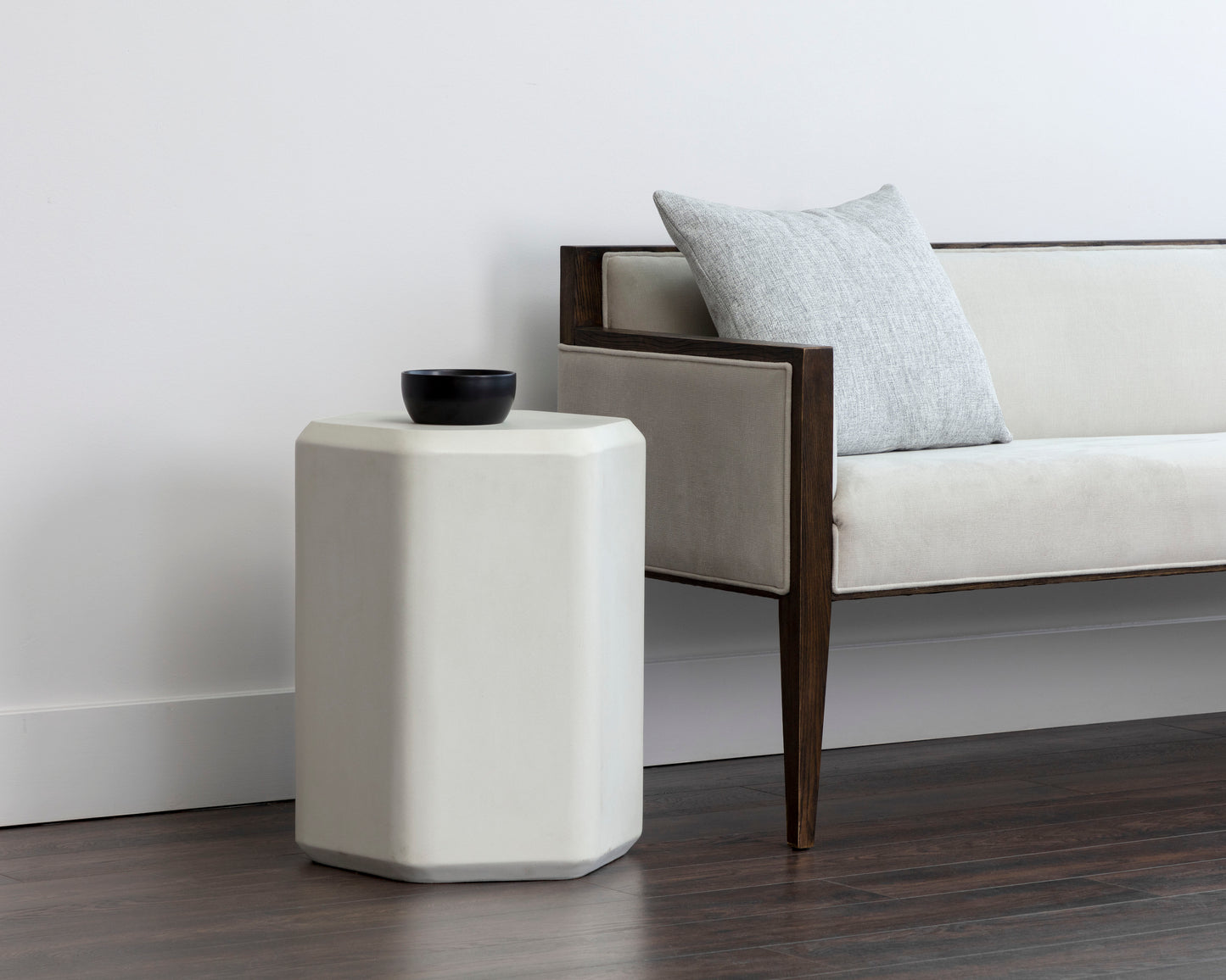 NAHLA SPEZZA END TABLE - HIGH - WHITE