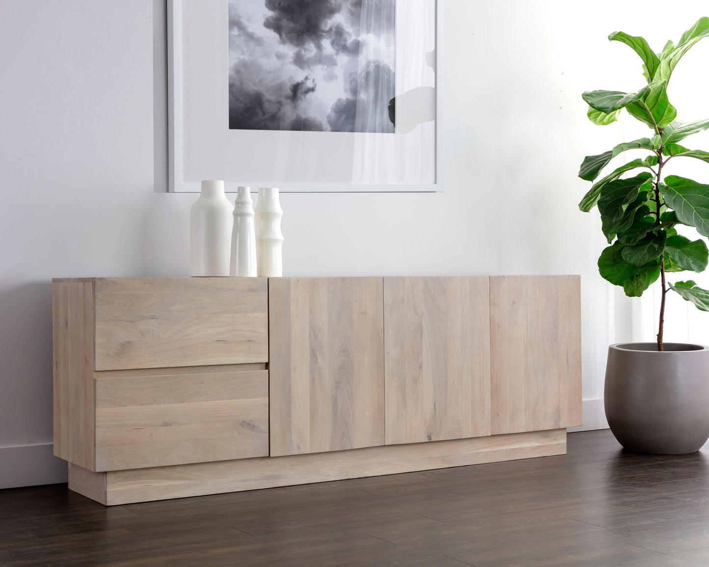 NAHLA ELINA SIDEBOARD - LIGHT OAK