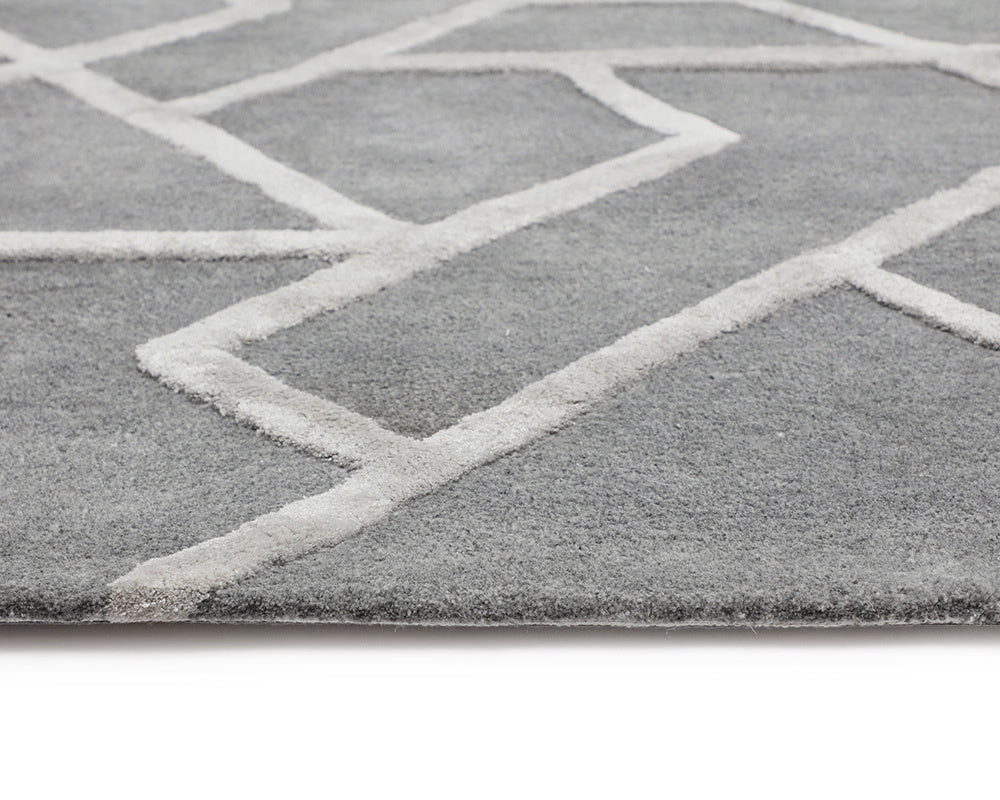 NAHLA ZIZI HAND-TUFTED RUG - GREY - 5' X 8'