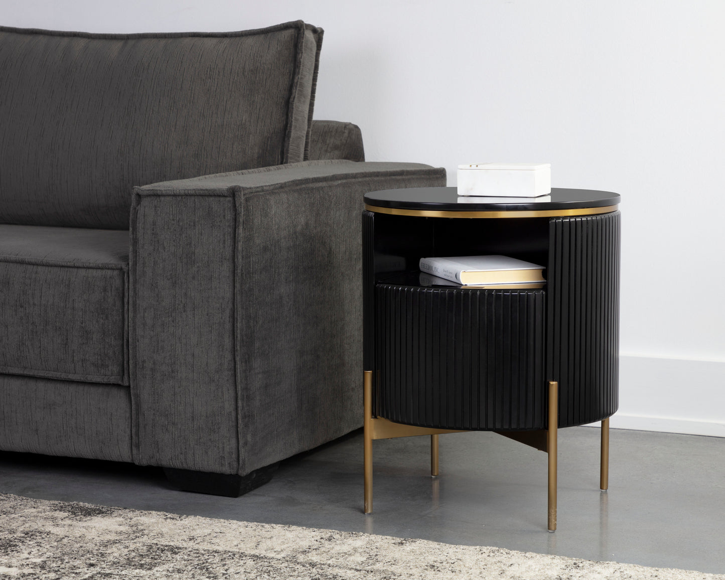 NAHLA PALOMA END TABLE - BLACK