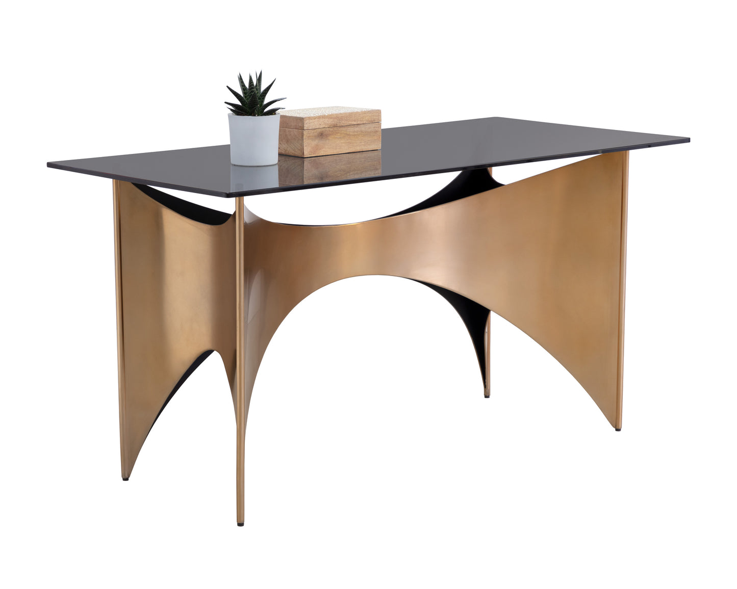 NAHLA LONDON DESK