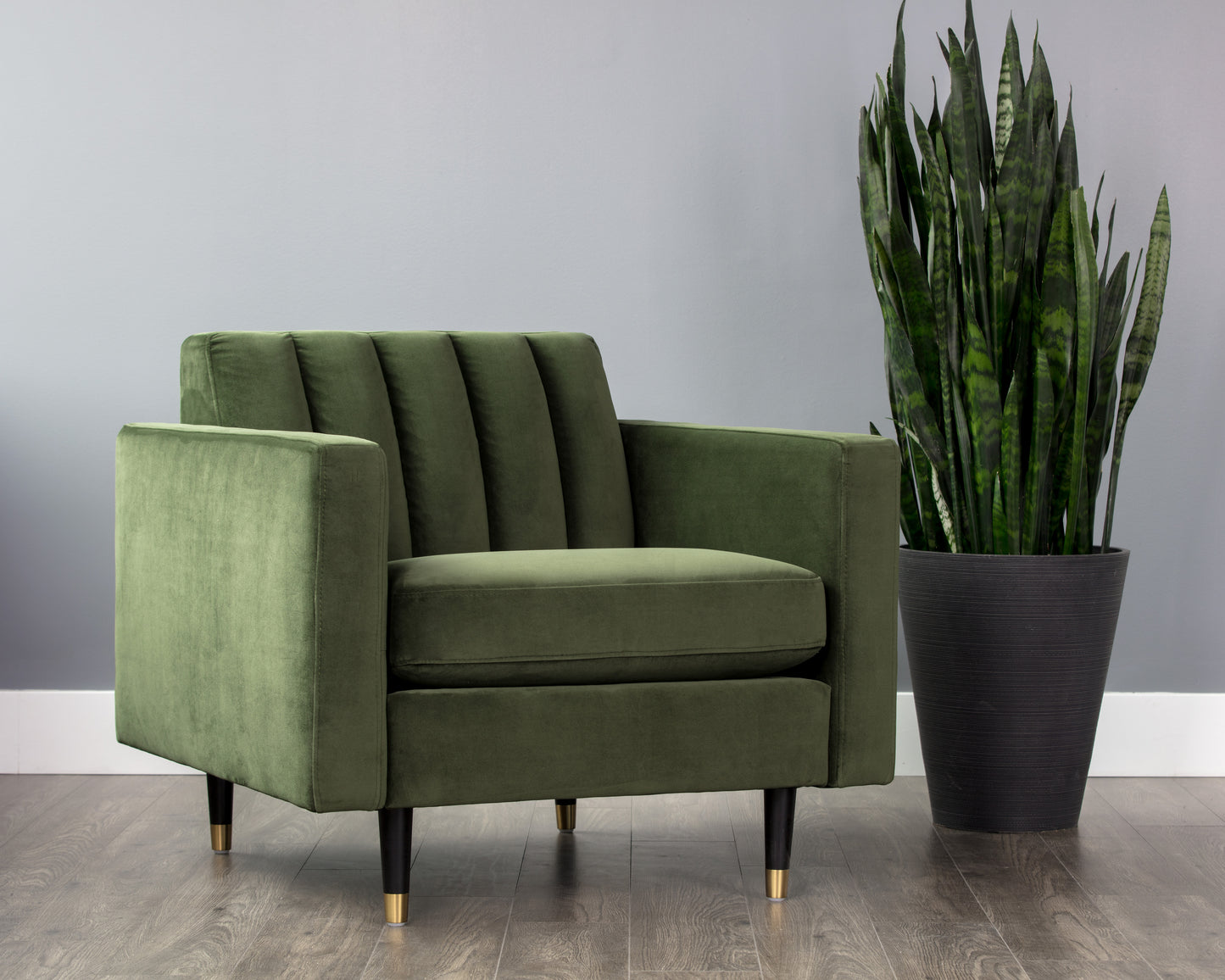 NAHLA YOSI ARMCHAIR - MOSS GREEN