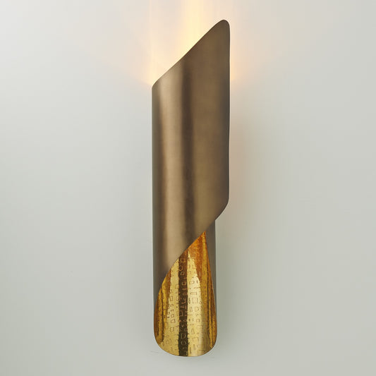 CURL WALL SCONCE