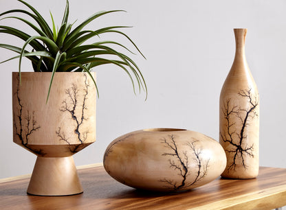 Lightning Vase, Mango Wood, Cup Shape