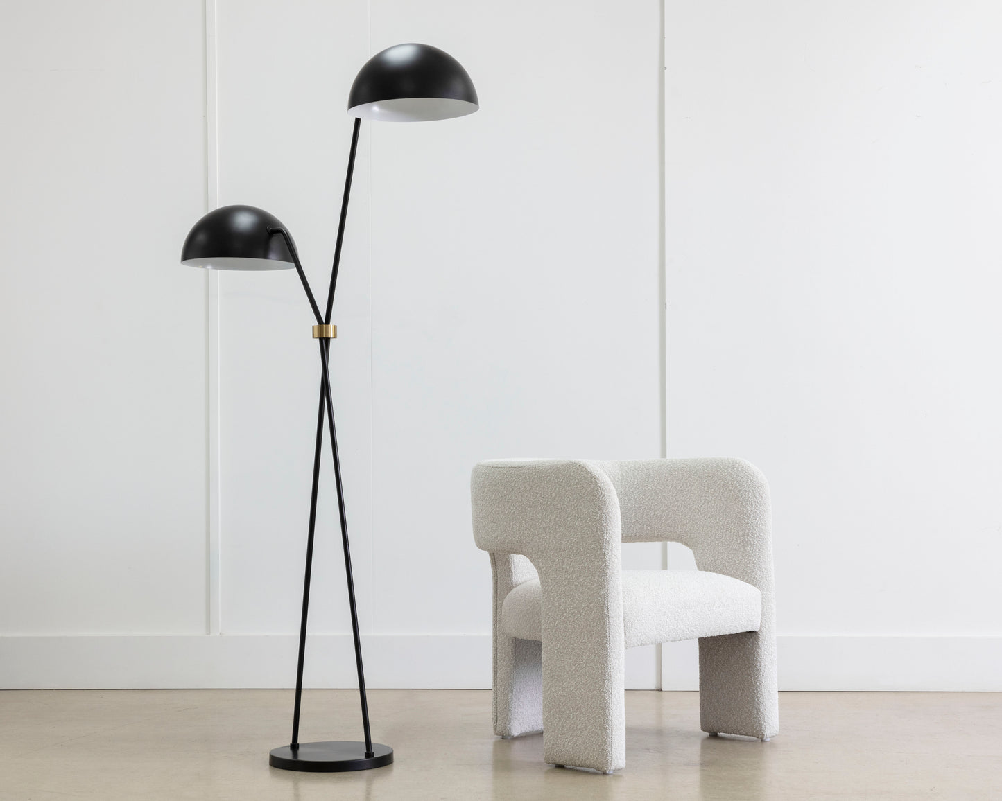 NAHLA FAVEN FLOOR LAMP - BLACK