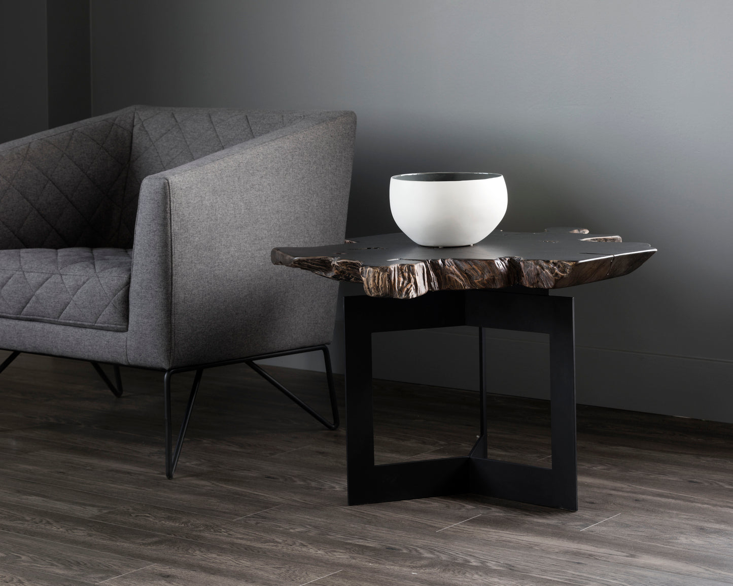 NAHLA WYATT SIDE TABLE - BLACK / DARK BROWN