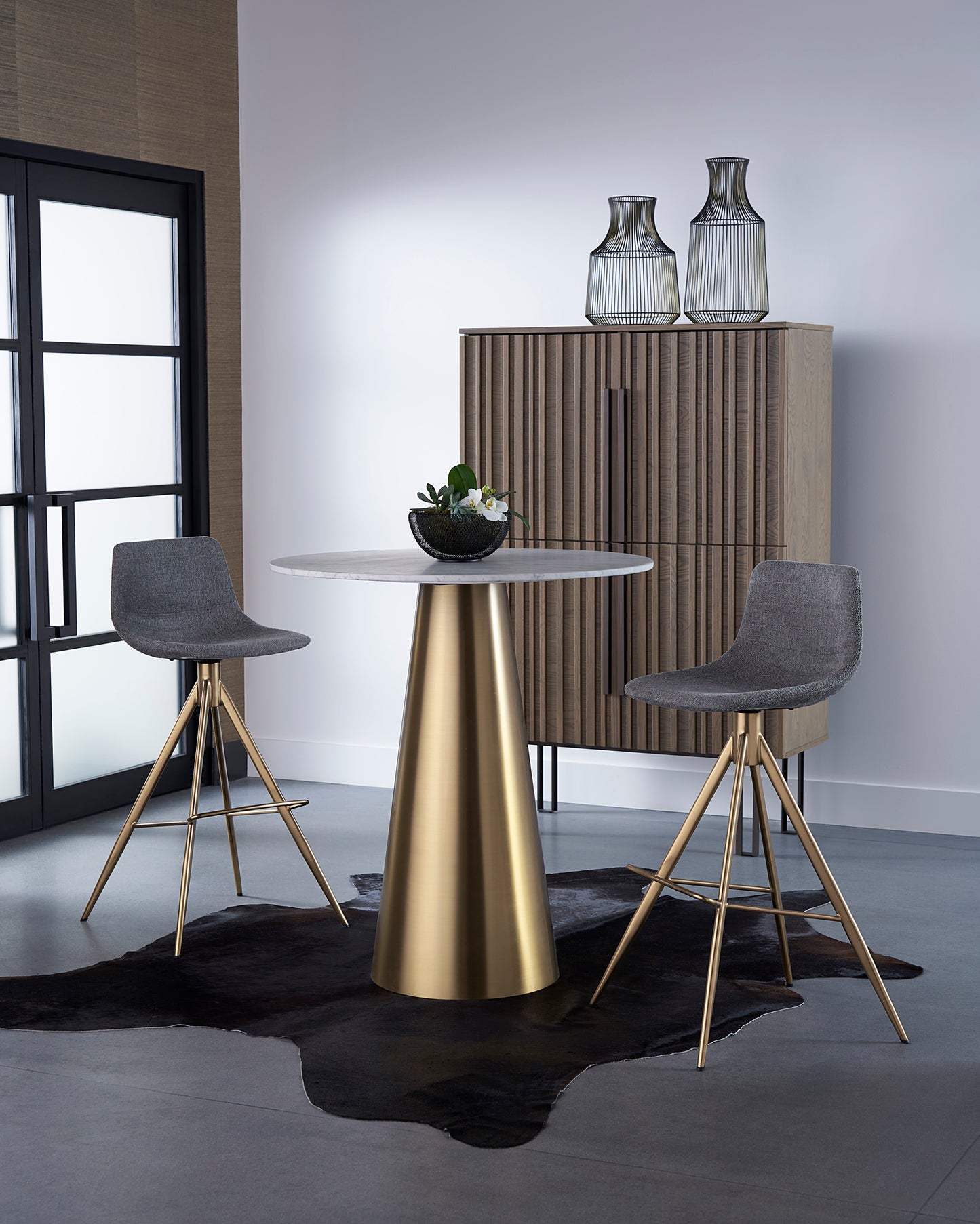 NAHLA DAMON BAR TABLE - GOLD